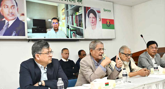 রাজনীতিতে স্লোগান নয়, মেধা-বুদ্ধির প্রতিযোগিতা চলছে : মির্জা ফখরুল