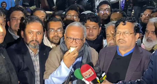 তড়িঘড়ি করে আর্টিকেল ৭০ তুলে দিলে এমপি কেনাবেচা শুরু হবে : রিজভী
