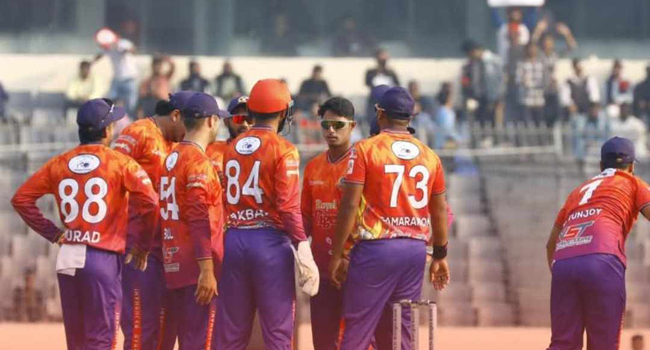 রাজশাহীর কাছে ৭ উইকেটে হারল ঢাকা ক্যাপিটালস