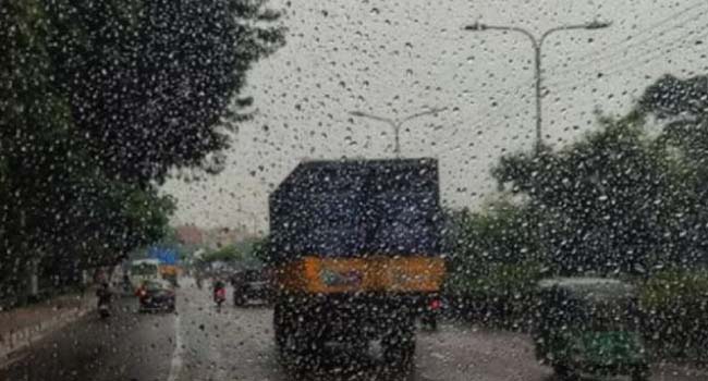 উত্তরাঞ্চলে গুঁড়ি গুঁড়ি বৃষ্টি হতে পারে