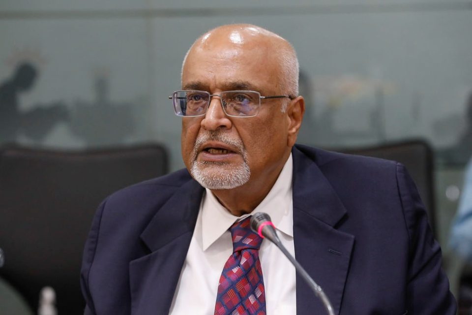 আবিবেচকভাবে ভ্যাট বাড়িয়েছে সরকার : দেবপ্রিয় ভট্টাচার্য
