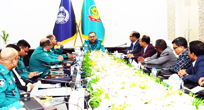 পুলিশের সব ইউনিটের সদস্যরা একই পোশাক পরবেন : ডিএমপি কমিশনার