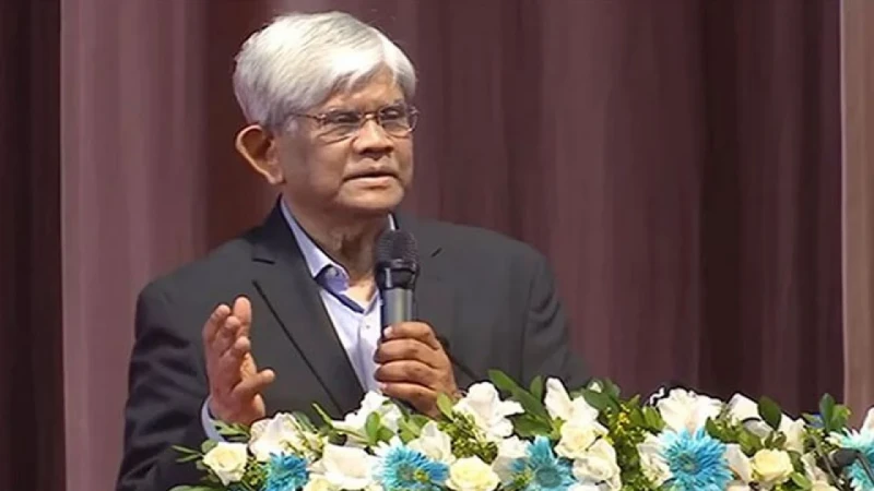 ভুল নীতির কারণে অনেক বিনিয়োগকারী চলে গেছেন: অর্থ উপদেষ্টা
