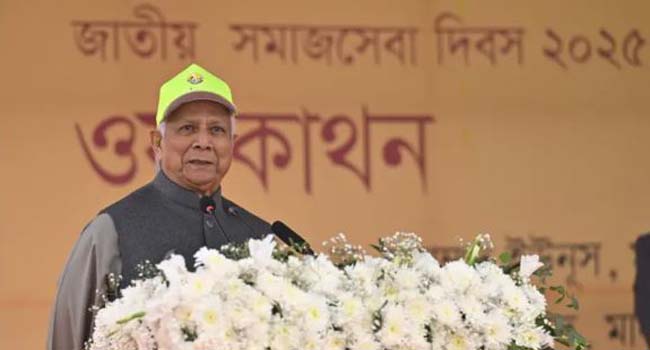 শুধু ব্যক্তি নয়, জনস্বার্থে ব্যবসা করার আহ্বান প্রধান উপদেষ্টার