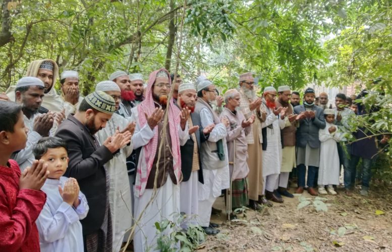 শাজাহানপুরে শহীদ পরিবারের সাথে সাক্ষাৎ করেন শামীম সাঈদী