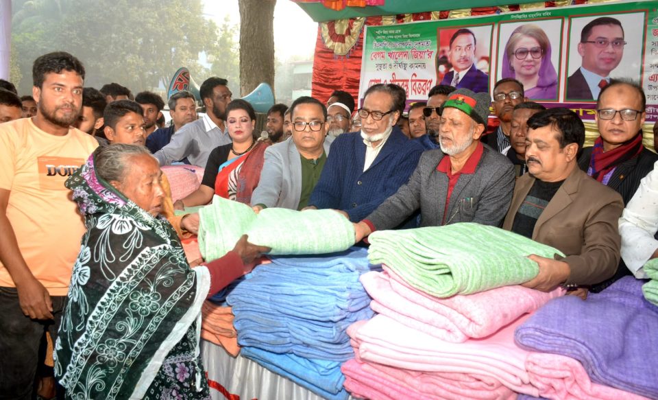 বিএনপি ক্ষমতায় থাকতে দেশের প্রত্যন্ত অঞ্চলে শীতবস্ত্র বিতরণ করেছেন তারেক রহমান-এ্যাড. মাহবুবর রহমান