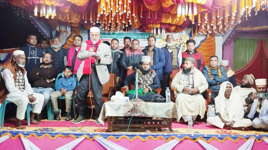 লাংলু পশ্চিমপাড়ায় ইছালে ছাওয়াব ও ওয়াজ মাহফিলে সাবেক এমপি লালু