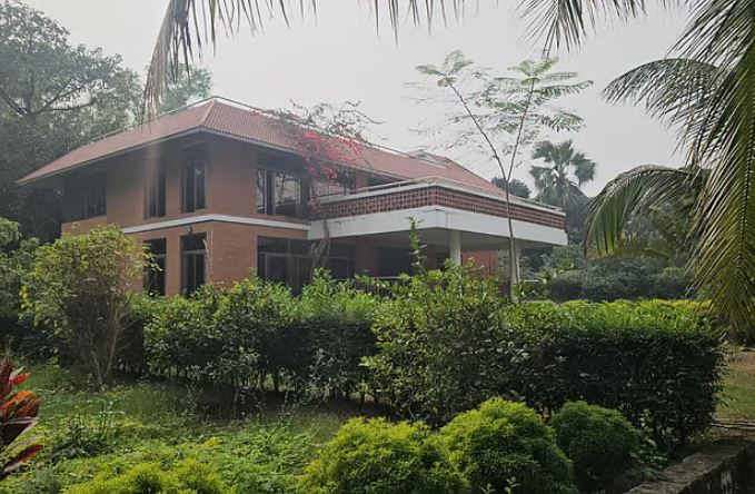 গাজীপুরে হাসিনা-রেহানাদের ৪ বাগানবাড়ি, আছে ডুপ্লেক্স ভবন, শানবাঁধানো ঘাট-পুকুর