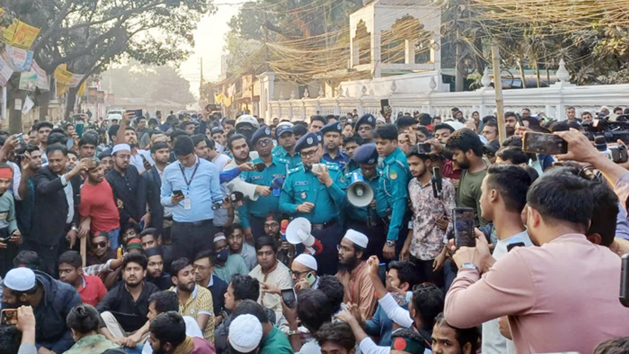 ক্ষমা চাইলেন গাজীপুর মহানগর পুলিশ কমিশনার
