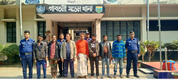 গাবতলীতে আওয়ামী সহযোগী সংগঠনের দু’জনসহ ৮জন গ্রেফতার