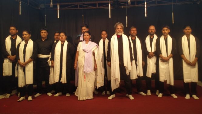 কুড়িগ্রামে দেশব্যাপী প্রযোজনা কেন্দ্রিক নাট্যকর্মশালা ‘জাগো বাহে’ নাটক মঞ্চস্থ