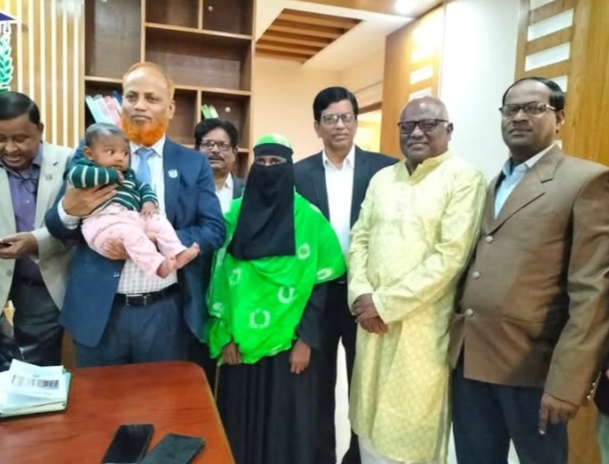 পুলিশের গুলিতে শহীদ নুর আলমের স্ত্রীকে চাকরি দিলেন কুড়িগ্রাম কৃষি বিশ্ববিদ্যালয়ের ভিসি