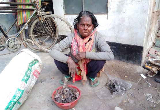 চুম্বকে বাধা শেফালীর জীবন