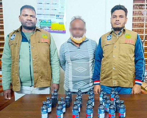 রাজশাহী মহানগরীর শ্রীরামপুরে ফেনসিডিল-সহ মাদক কারবারী ওবায়দুল গ্রেফতার