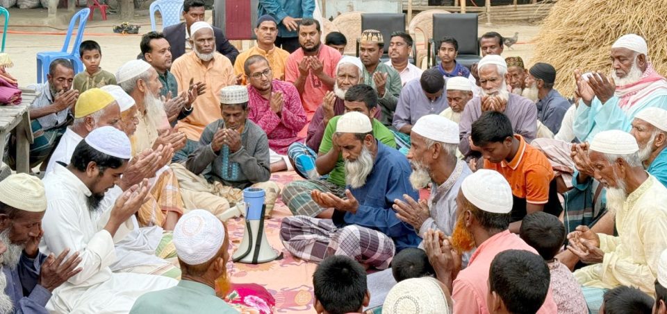 গাবতলীর দুর্গাহাটায় দোয়া ও ইফতার মাহফিল অনুষ্ঠিত