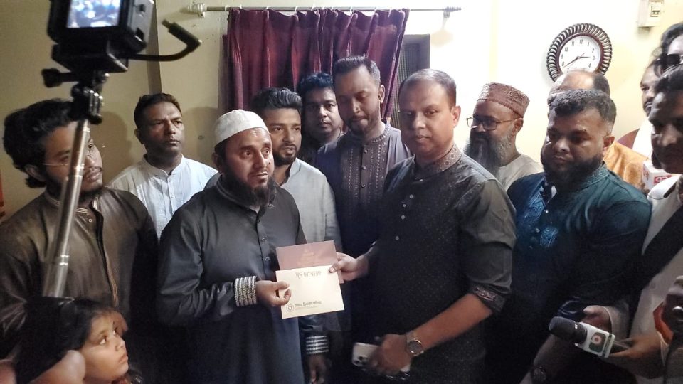 বগুড়ায় ঈদে তারেক রহমানের শুভেচ্ছা ও সহমর্মীতার বার্তা নিয়ে শহীদ পরিবারের পাশে-আমরা বিএনপি পরিবার