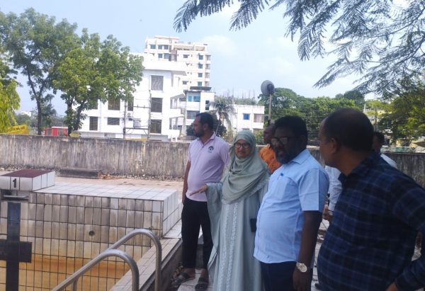 সুইমিংপুল পরিদর্শন  করলেন বগুড়া জেলা প্রশাসক