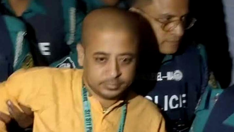 রাষ্ট্রদ্রোহ মামলায় চিন্ময় দাসের জামিন চেম্বারে স্থগিত