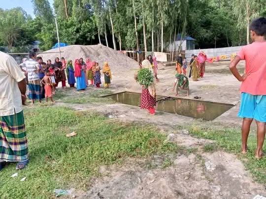 চিলমারী নদীবন্দরে অরক্ষিত হাউজ, প্রাণ গেলো তিন বছরের শিশুর