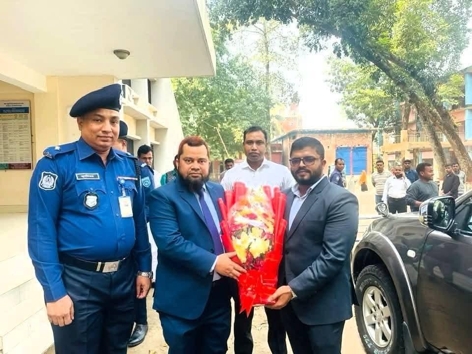 পলাশবাড়ীতে গাইবান্ধার নবাগত জেলা প্রশাসকের মতবিনিময়