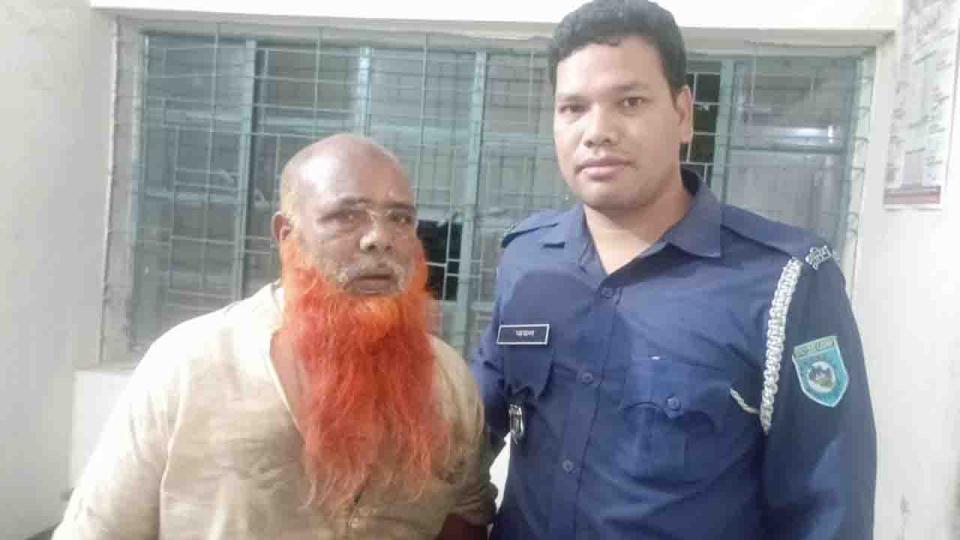 ঘোড়াঘাটে চালকের সাহসিকতার অটোরিকশা ছিনতাইকারী গ্রেপ্তার