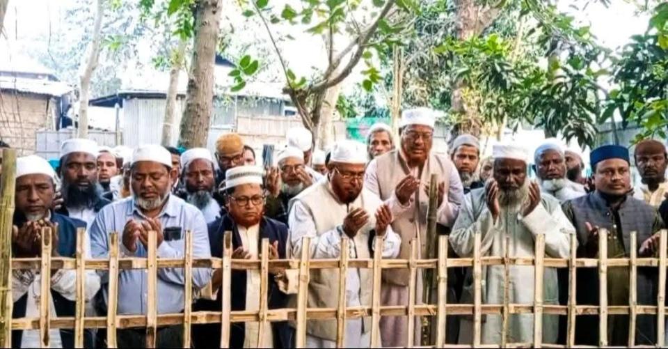 রংপুর সদরে নিহত জামায়াত নেতার কবর জিয়ারত করলেন এমপি বেলাল
