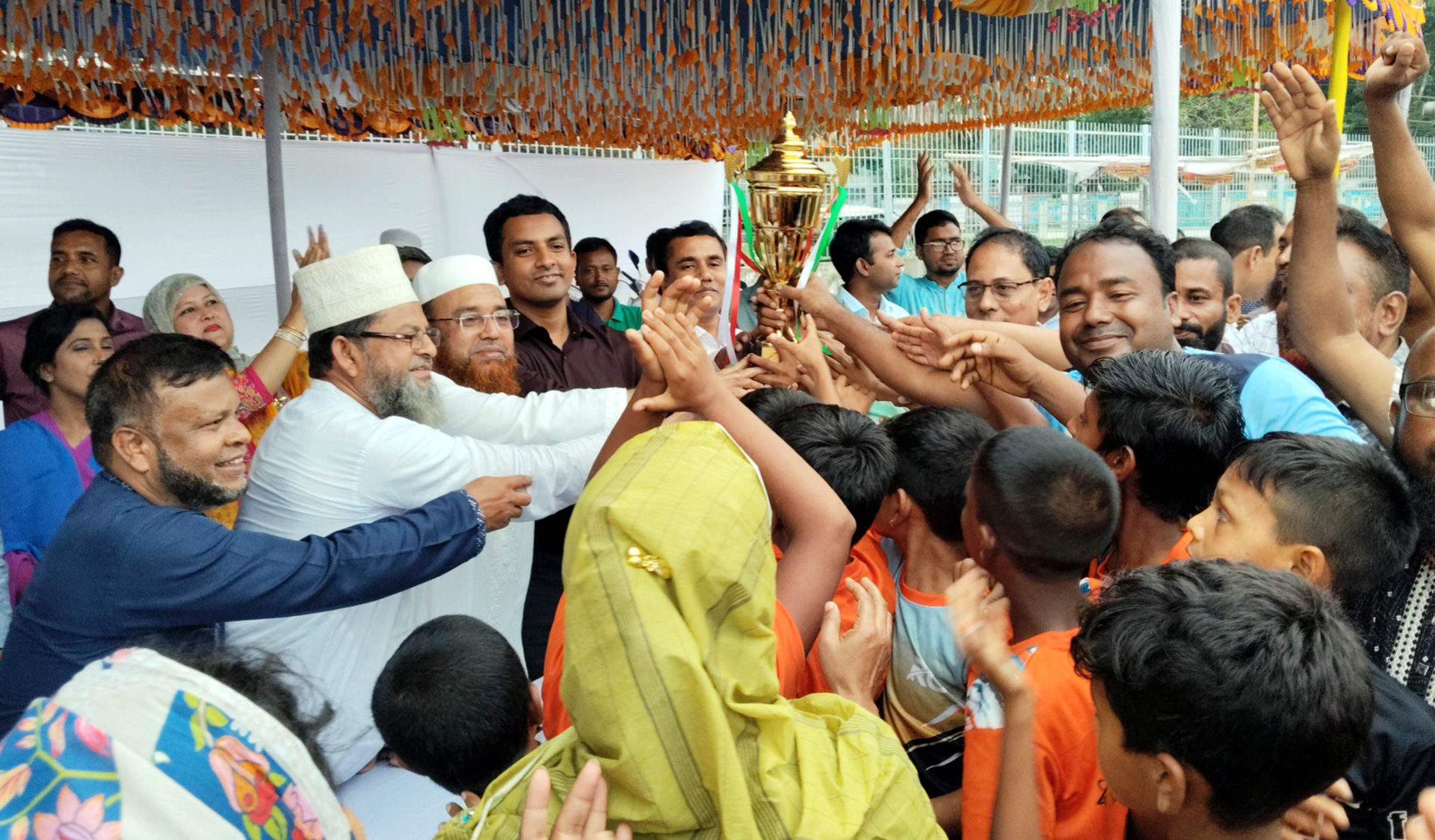 কুড়িগ্রামে প্রাথমিক বিদ্যালয় গোল্ডকাপ ফুটবল টুর্নামেন্টের ফাইনাল অনুষ্ঠিত