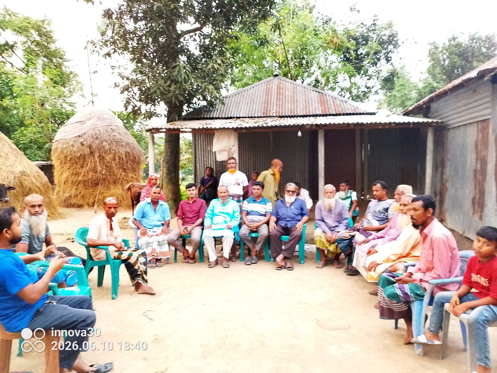 সাবেক এমপি লালু’র পক্ষে গাবতলীতে অগ্নিকাণ্ডে ক্ষতিগ্রস্ত পরিবার আর্থিক সহায়তা প্রদান