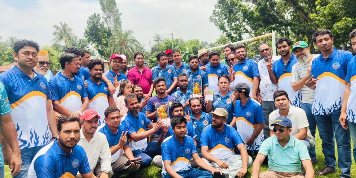 সিংড়ায় উৎসবমুখর পরিবেশে প্রশাসন ও সাংবাদিক প্রীতি ক্রিকেট ম্যাচ অনুষ্ঠিত