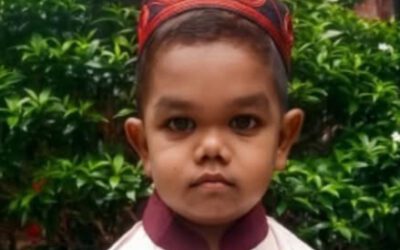 কুড়িগ্রামের কাঠালবাড়ির ১৯ বছরের তরুণ, শরীরটা যেন শিশুর ! বিরল রোগে কাটছে রাজুর মানবেতর জীবন