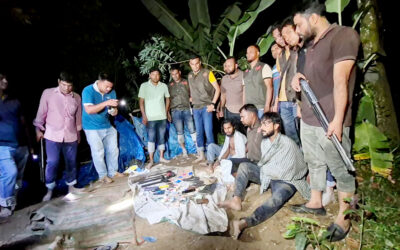 বগুড়ায় করতোয়া নদীর পাড়ে গোপন আস্তানা, বিদেশি অস্ত্রসহ তিনজন গ্রেপ্তার