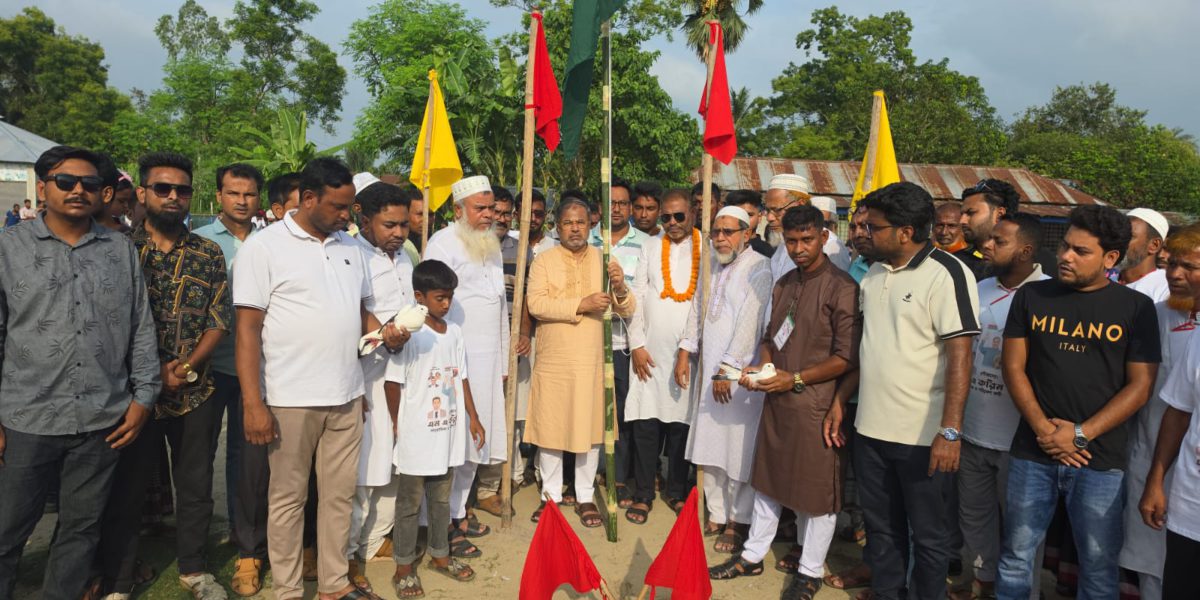 সিংড়ায় এড. মুন্টু ও শামীম আল রাজির স্মরণে ফুটবল টুর্নামেন্টের শুভ উদ্বোধন
