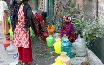 কলকাতায় পানির লাইন কেটে দেওয়ায় নদীর পানি খাচ্ছেন মুসলমানরা, ভোট না দেওয়ার শাস্তি!