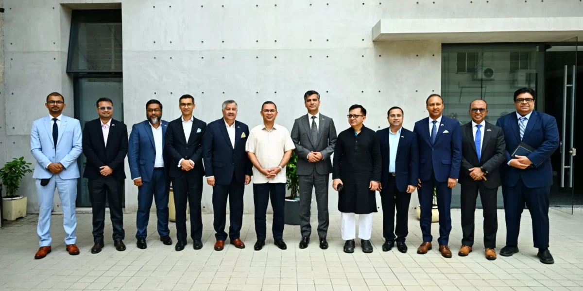 বিদেশী বিনিয়োগকারীদের সব ধরনের সহযোগিতা করতে সরকার প্রস্তুত-প্রধানমন্ত্রী