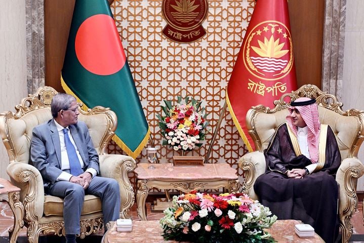 রাষ্ট্রপতির সাথে সৌদি রাষ্ট্রদূতের সাক্ষাৎ