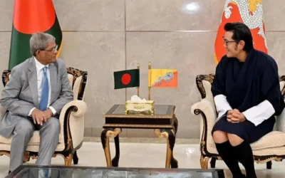 ঢাকায় ভুটানের রাজার যাত্রাবিরতি, সৌজন্য সাক্ষাৎ করলেন রাষ্ট্রপতি