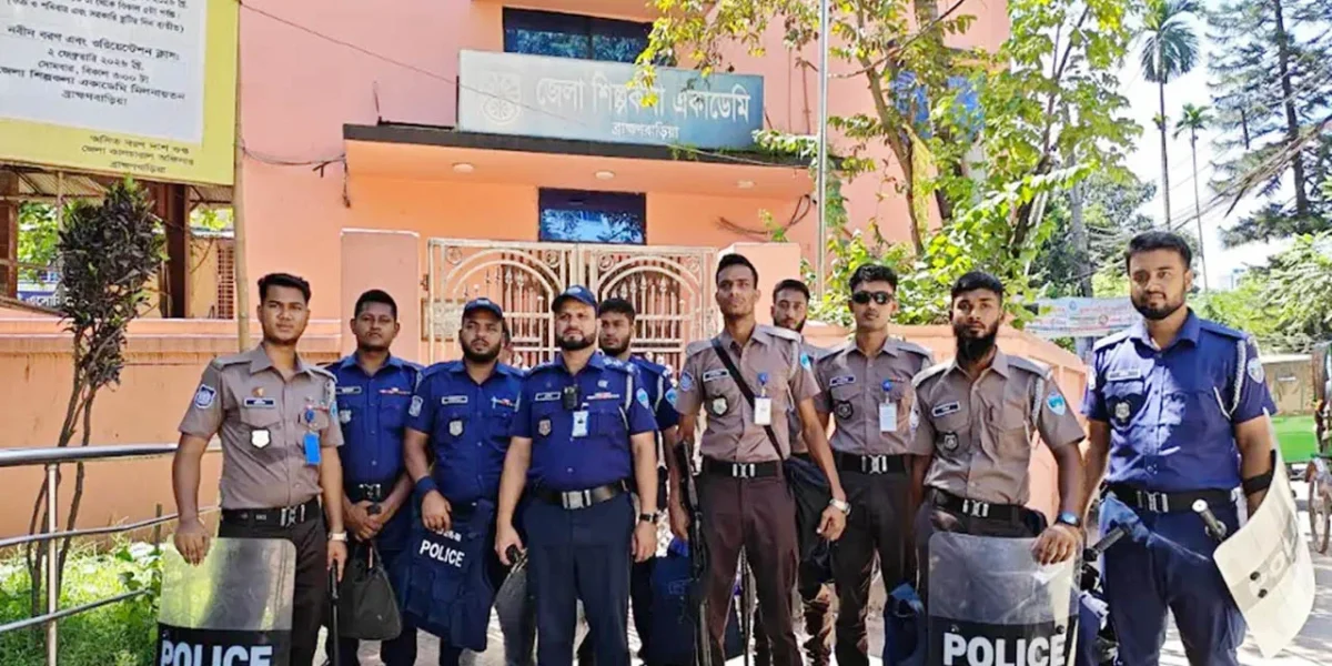 হাসনাতের দুঃখ প্রকাশের পর সরে গেলেন কওমি ছাত্ররা