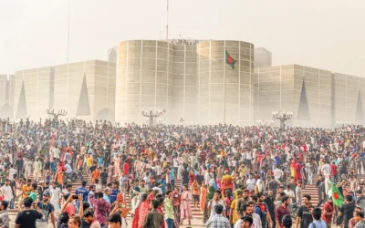প্রবল গণপ্রতিরোধের মুখে চব্বিশের ৫ আগস্ট হাসিনার স্বৈরশাসন থেকে মুক্ত হয় বাংলাদেশ