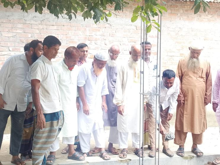 গাবতলী তল্লাতলা দাখিল মাদ্রাসার সীমানা প্রাচীর নির্মাণের ভিত্তি স্থাপন
