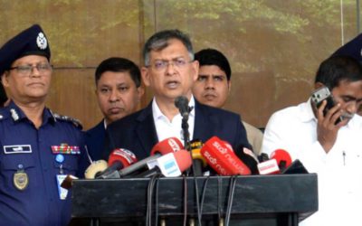 লুণ্ঠিত ও অবৈধ অস্ত্র উদ্ধারে নতুন পুরস্কার ঘোষণা স্বরাষ্ট্রমন্ত্রীর