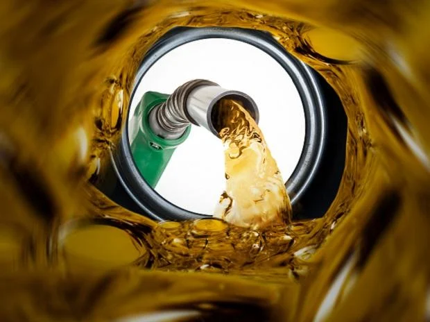 আমদানি ব্যয় ও ভর্তুকির চাপ সামলাতে জ্বালানি তেলের মূল্য সমন্বয়