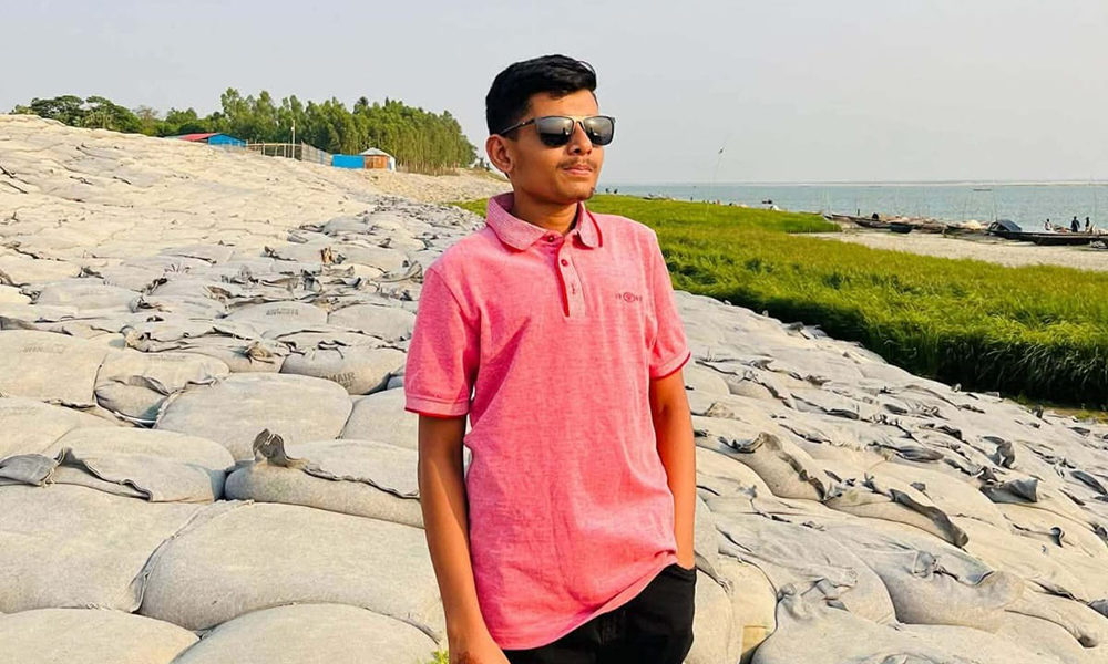 পদ্মার পাড়ে মিলল বাইসাইকেল-জুতা, ৪৫ দিনেও সন্ধান মেলেনি স্কুলছাত্র রাহাতের