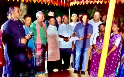 হাকিমপুর হিলিতে ক্ষুদ্র নৃগোষ্ঠী আদিবাসীপাড়ায় কারাম উৎসবে মতবিনিময় করেন সমাজকল্যাণ এবং মহিলা ও শিশু বিষয়ক মন্ত্রী