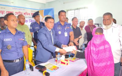বগুড়ায় মোটর শ্রমিকদের পরিবারকে ৬৭ লাখ টাকার অনুদান প্রদান