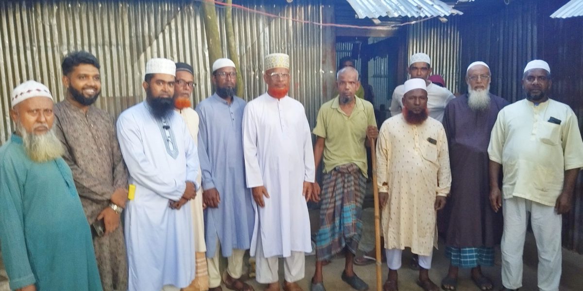 গাবতলীতে আলোর সন্ধানী সমাজ কল্যাণ পরিষদের উদ্যোগে ২জনকে ঘর ও ৫ জন পেল অটো ভ্যান গাড়ি