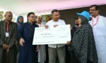 রাজশাহীতে আখচাষীদের ১২ কোটি টাকা প্রণোদনা দিয়েছেন প্রধানমন্ত্রী