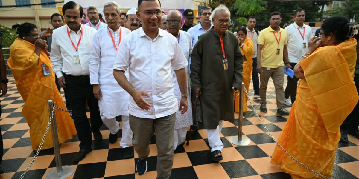 রাজশাহীর ধর্মসভা মন্দিরের পূজামণ্ডপ পরিদর্শন প্রধানমন্ত্রীর