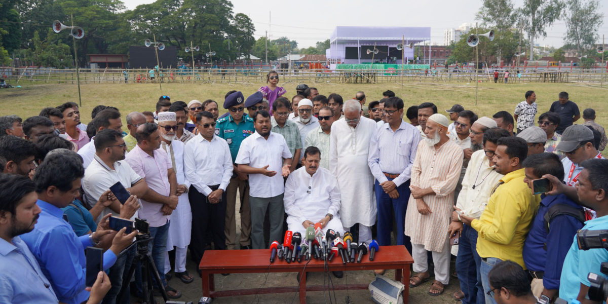 প্রধানমন্ত্রীর রাজশাহী সফর ঘিরে মাদ্রাসা মাঠের প্রস্তুতি পরিদর্শনে ভূমিমন্ত্রী