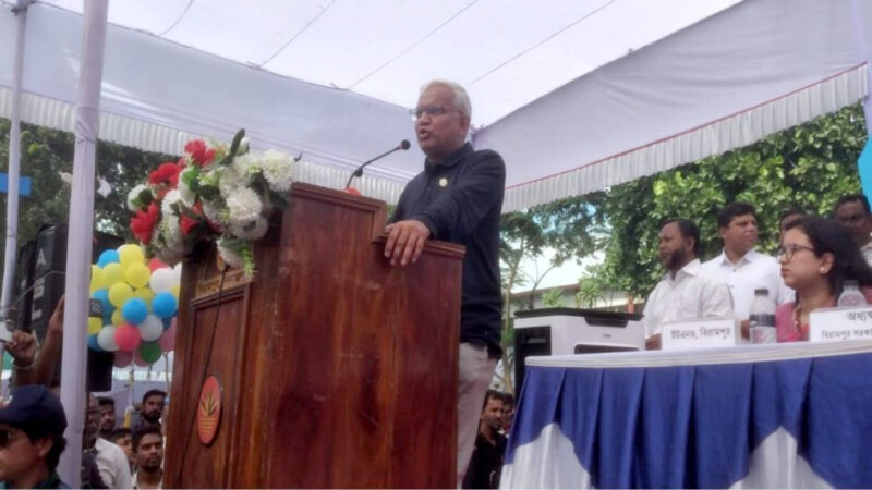 বিরামপুরে জব ফেয়ার উদ্ধোধনী অনুষ্ঠানে অধ্যাপক ডা. এ জেড এম জাহিদ হোসেন মন্ত্রী
