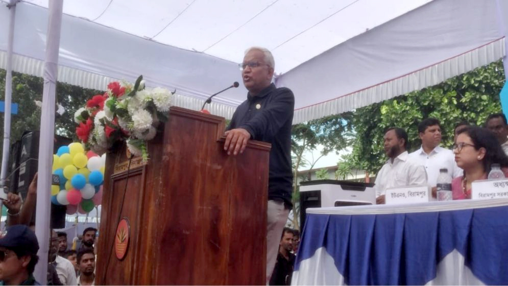 বিরামপুরে জব ফেয়ার উদ্ধোধনী অনুষ্ঠানে অধ্যাপক ডা. এ জেড এম জাহিদ হোসেন মন্ত্রী